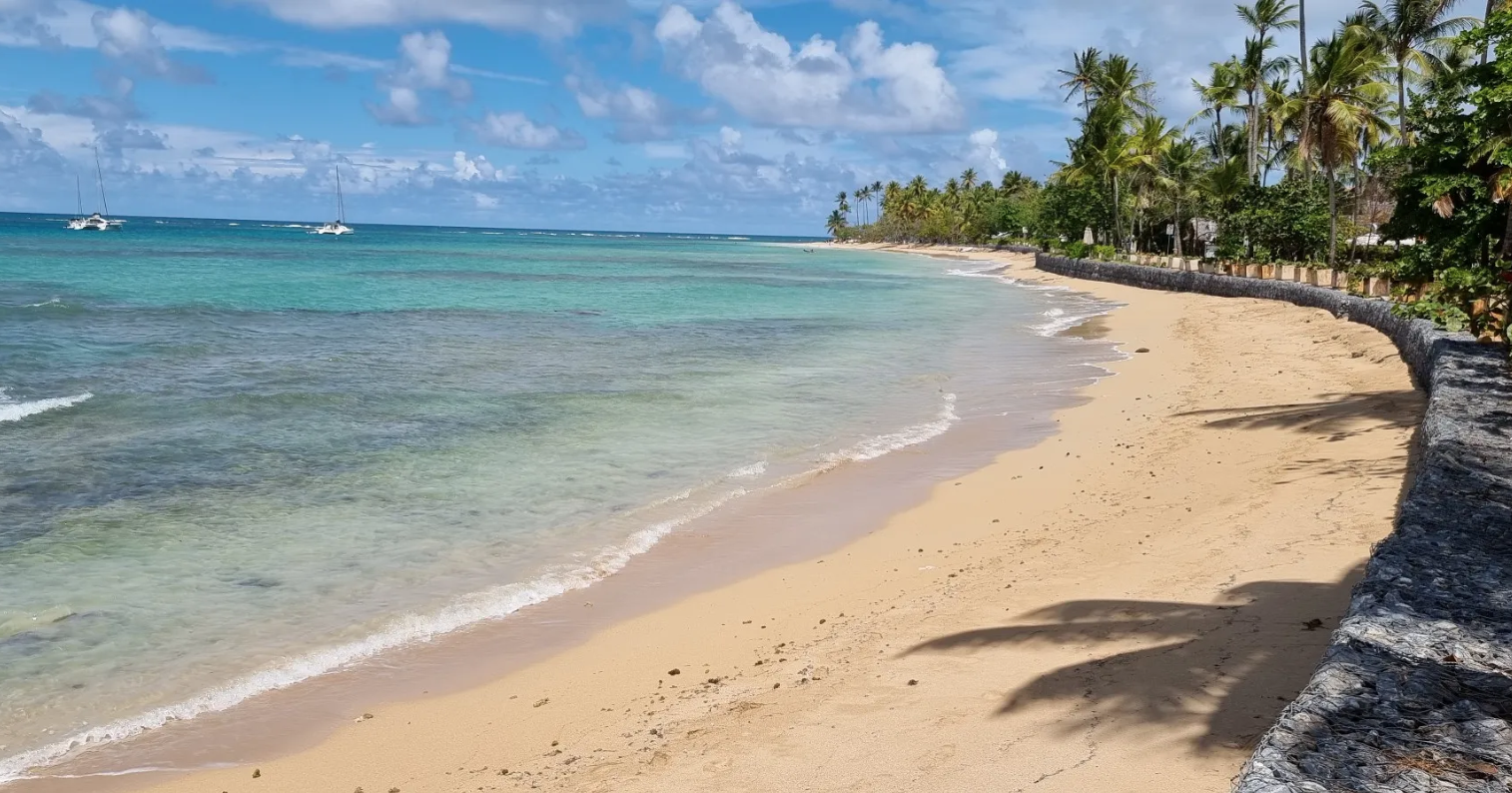 Running hacia Playa Portillo, Las Terrenas